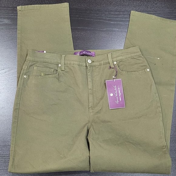 Gloria Vanderbilt Amanda Slimming Jeans (Green Bandicoot) - Picture 3 of 6